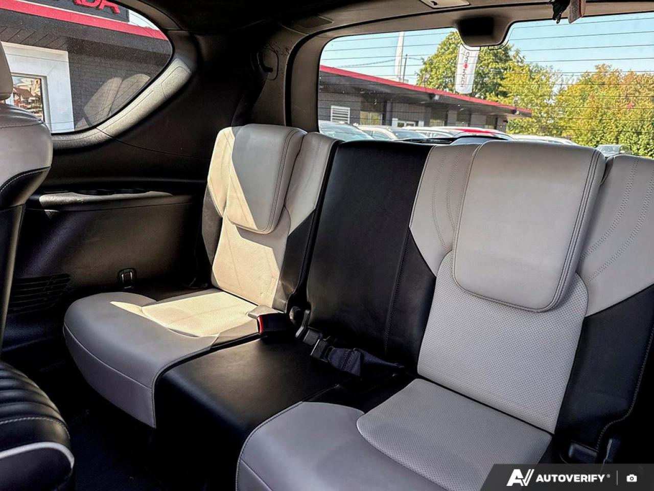 2020 Infiniti QX80 LUXE /NO ACCIDENTS / ROOF / LEATHER / NAV / 7 PASS - Photo #24