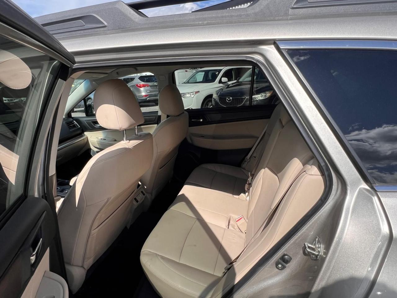 2019 Subaru Outback LIMITED - Photo #10