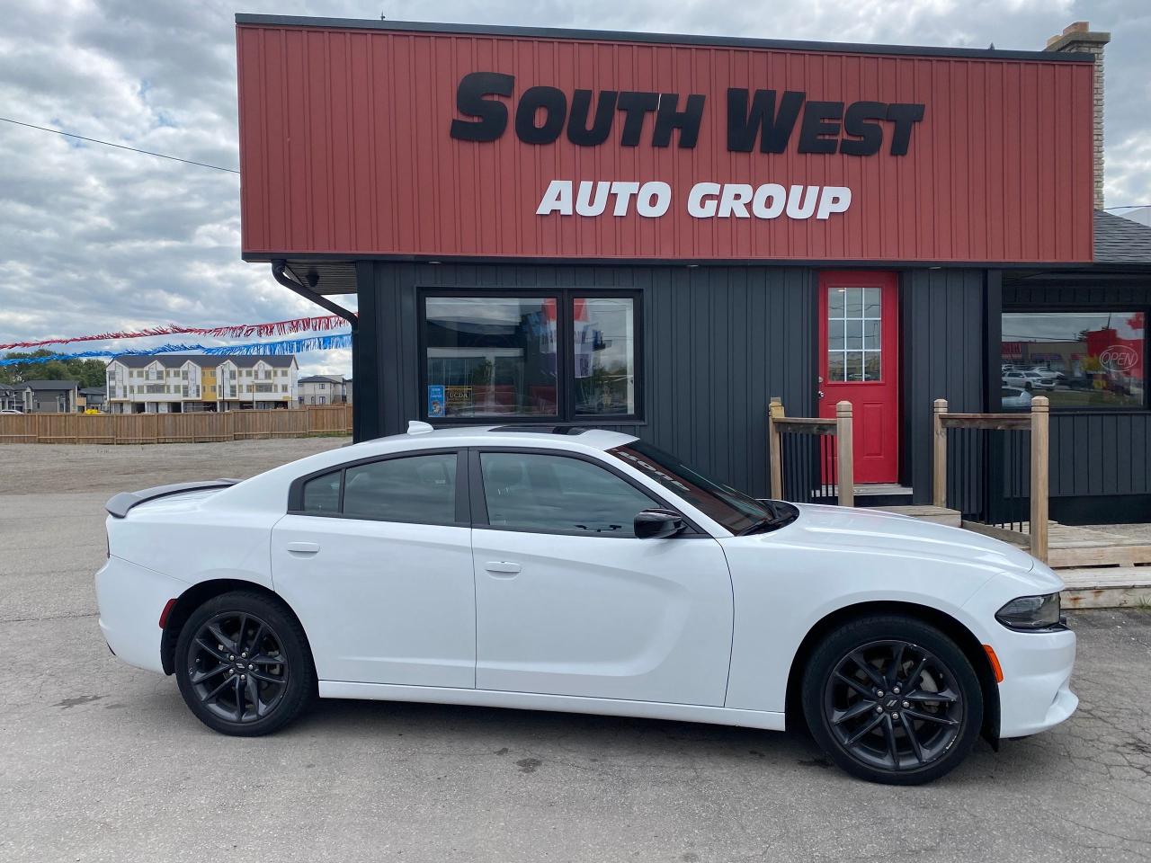 2023 Dodge Charger SXT AWD - Photo #2