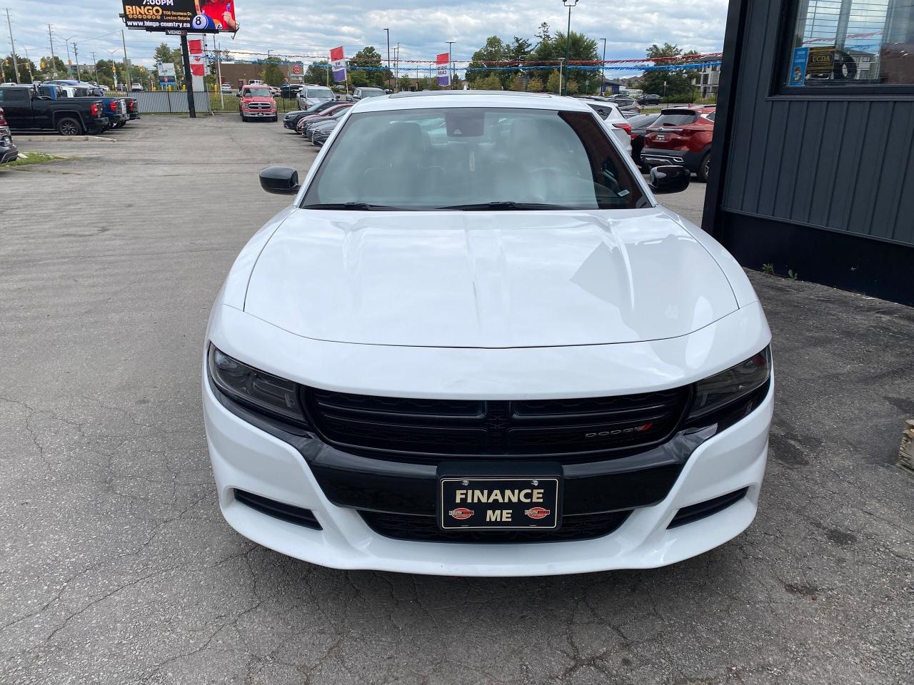 2023 Dodge Charger SXT AWD - Photo #3