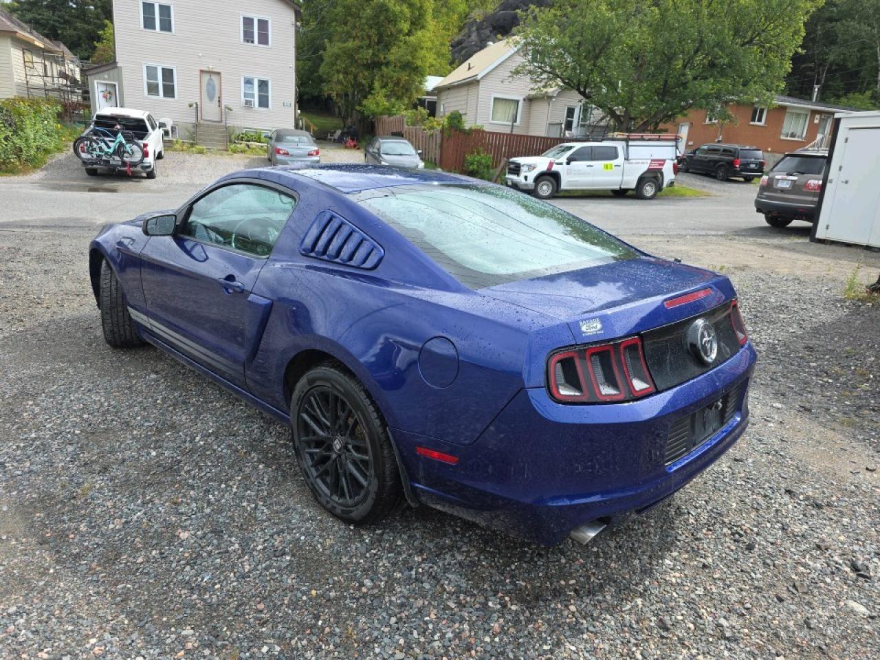 2014 Ford Mustang V6 Premium PREMIUM V6 Photo2