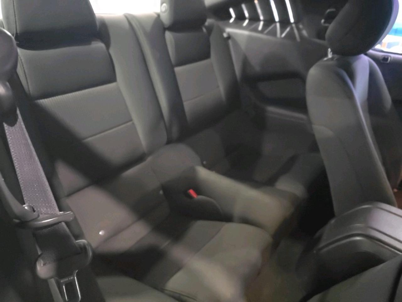 2014 Ford Mustang V6 Premium PREMIUM V6 Photo