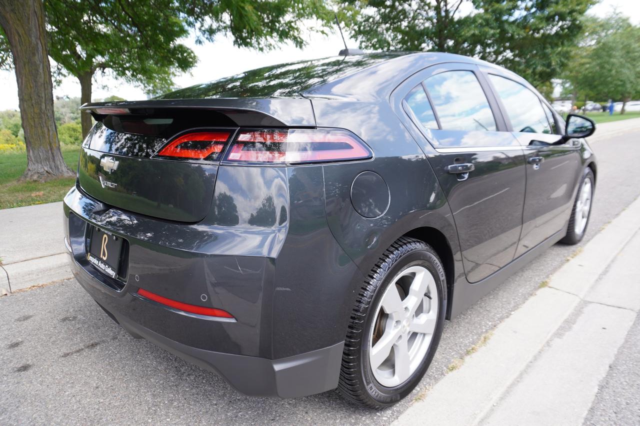 2015 Chevrolet Volt 1 OWNER / NO ACCIDENTS / LOW KM'S /PREMIUM PACKAGE Photo3