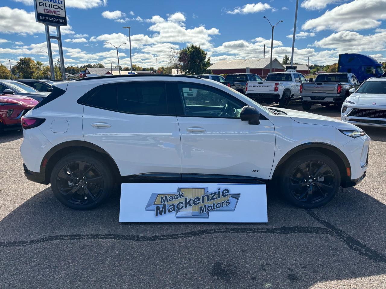 2025 Buick Envision Sport Touring 2025 Buick Envision ST AWD Photo