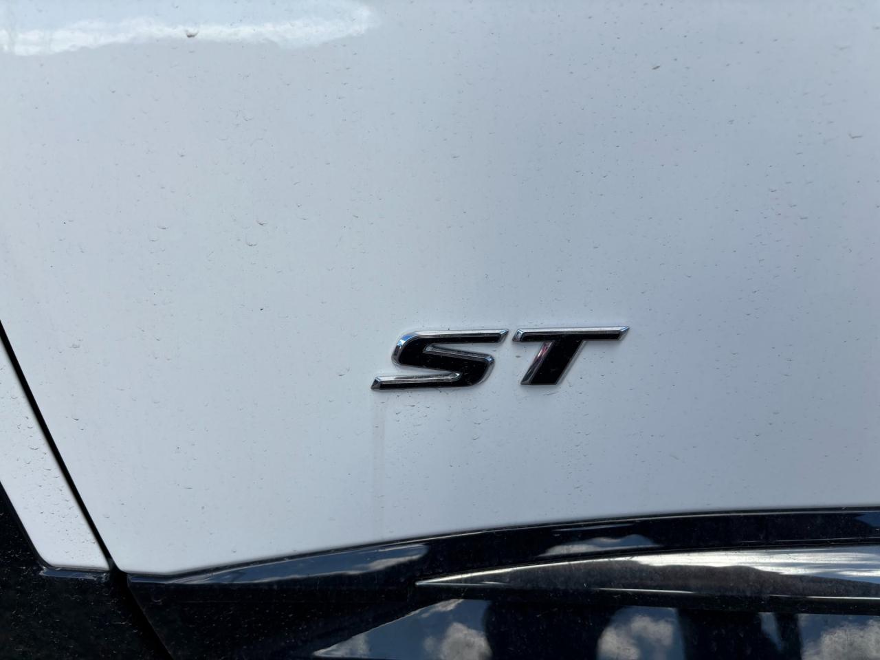 2025 Buick Envision Sport Touring 2025 Buick Envision ST AWD Photo