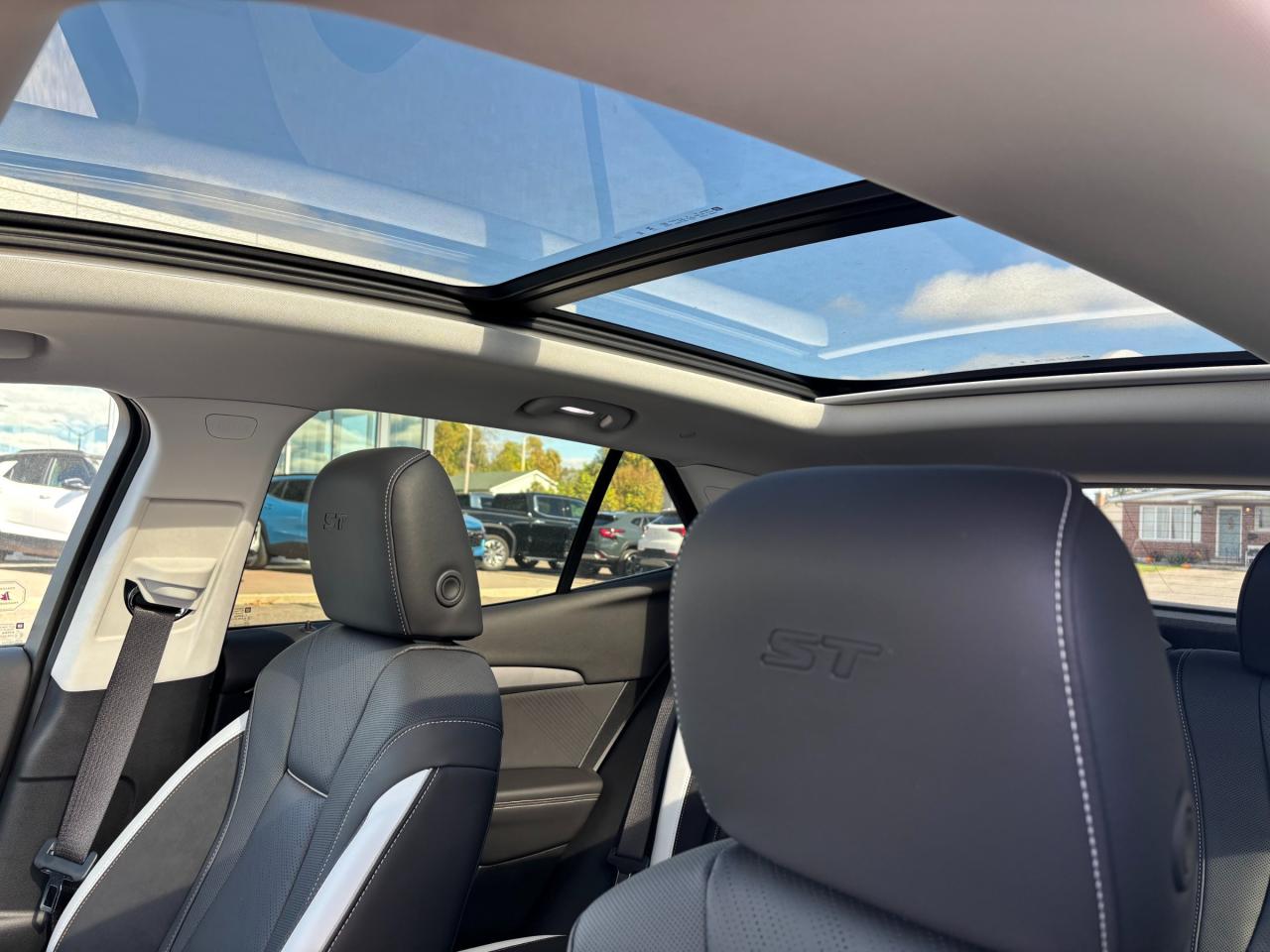 2025 Buick Envision Sport Touring 2025 Buick Envision ST AWD Photo