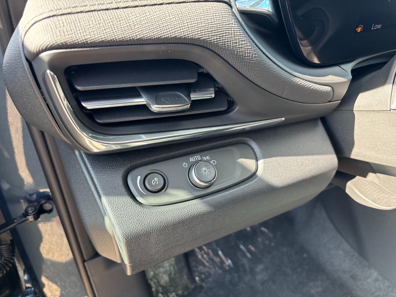 2025 Buick Envista 2025 Buick Envista Preferred FWD Photo