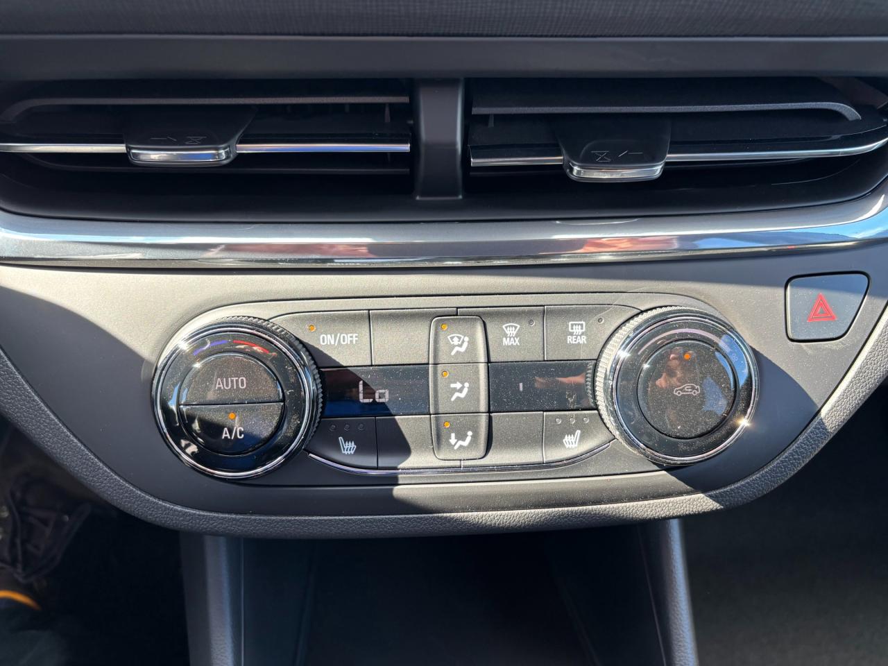 2025 Buick Envista 2025 Buick Envista Preferred FWD Photo