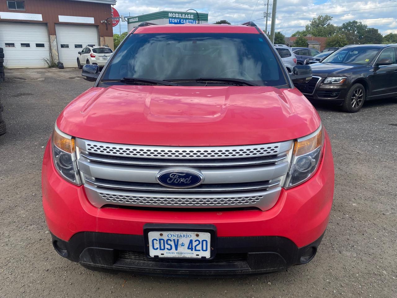 2013 Ford Explorer XLT - Photo #6