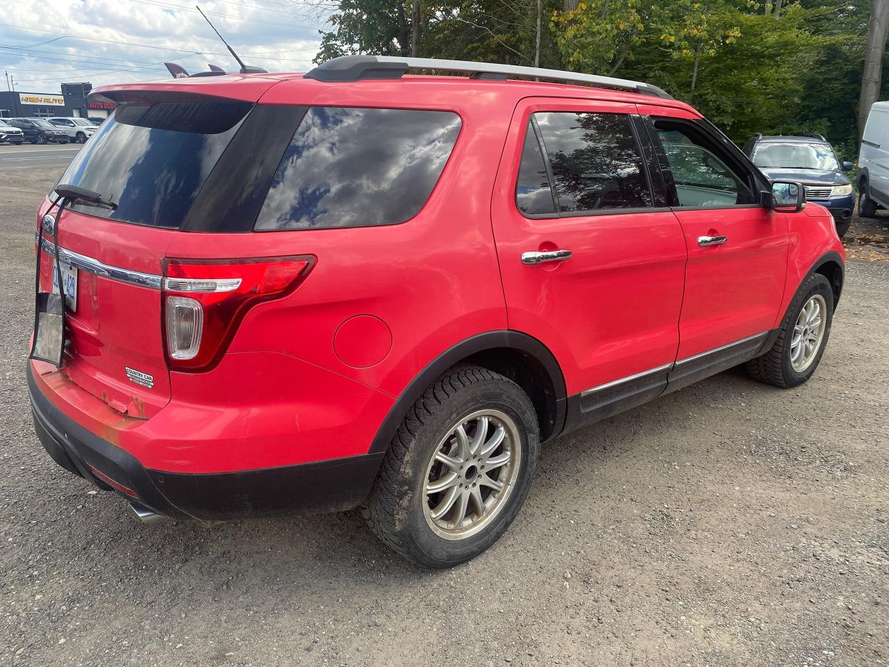 2013 Ford Explorer XLT - Photo #13