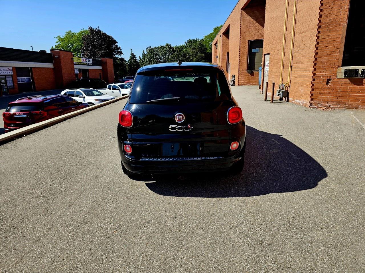 2015 Fiat 500 L Lounge - Photo #6