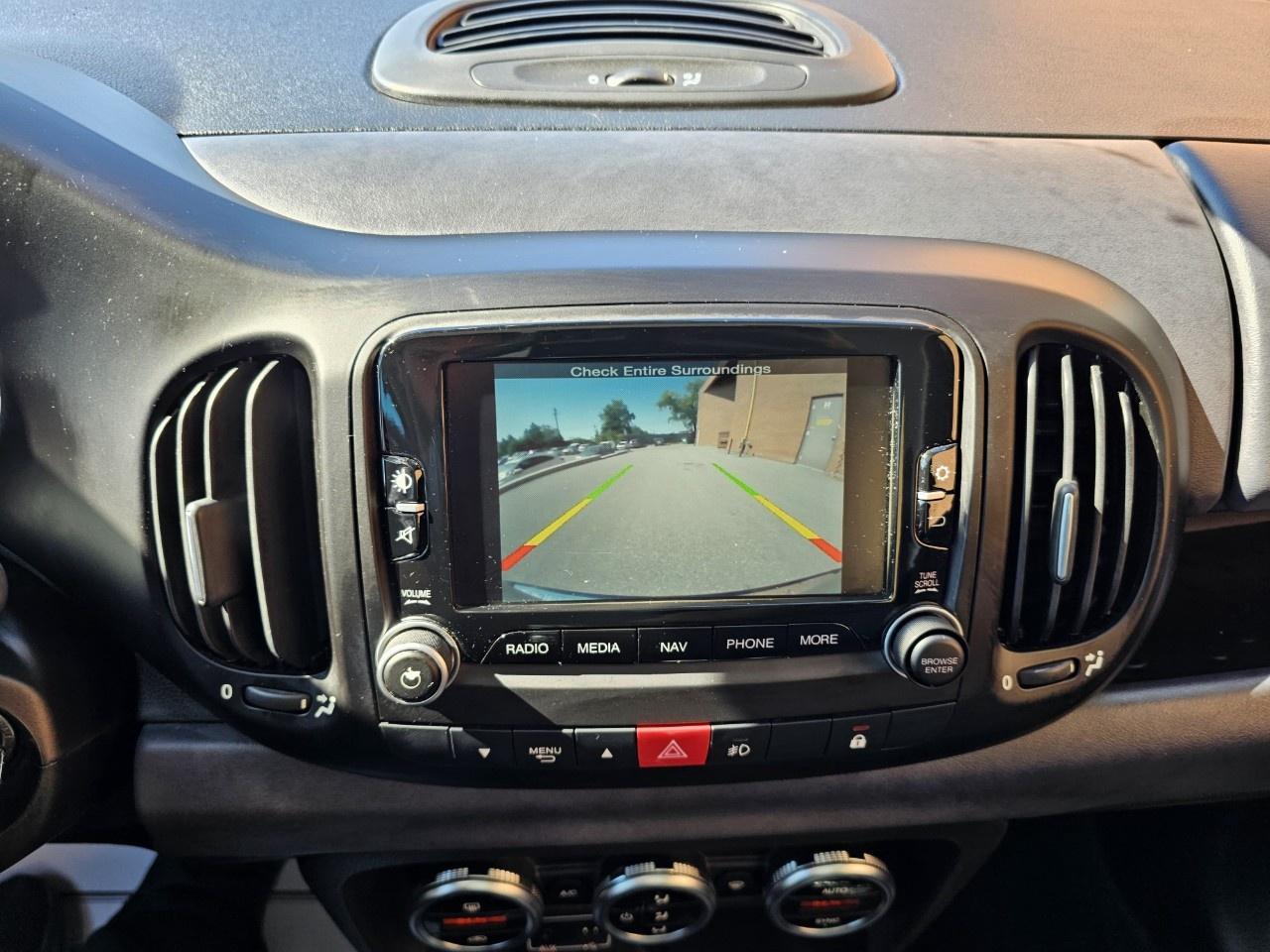 2015 Fiat 500 L Lounge - Photo #10