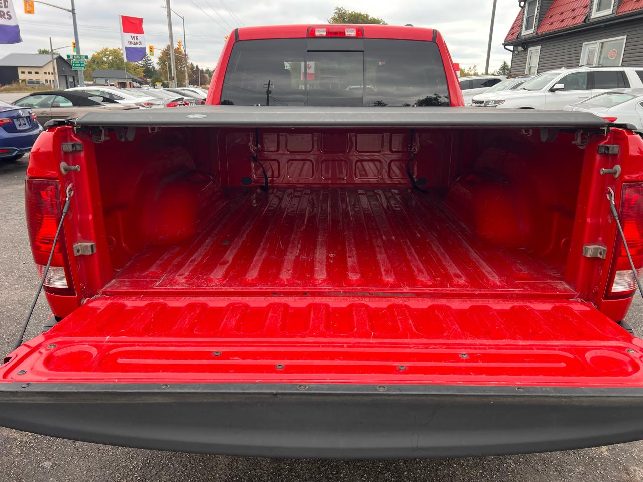 2011 RAM 1500 SPORT Photo13