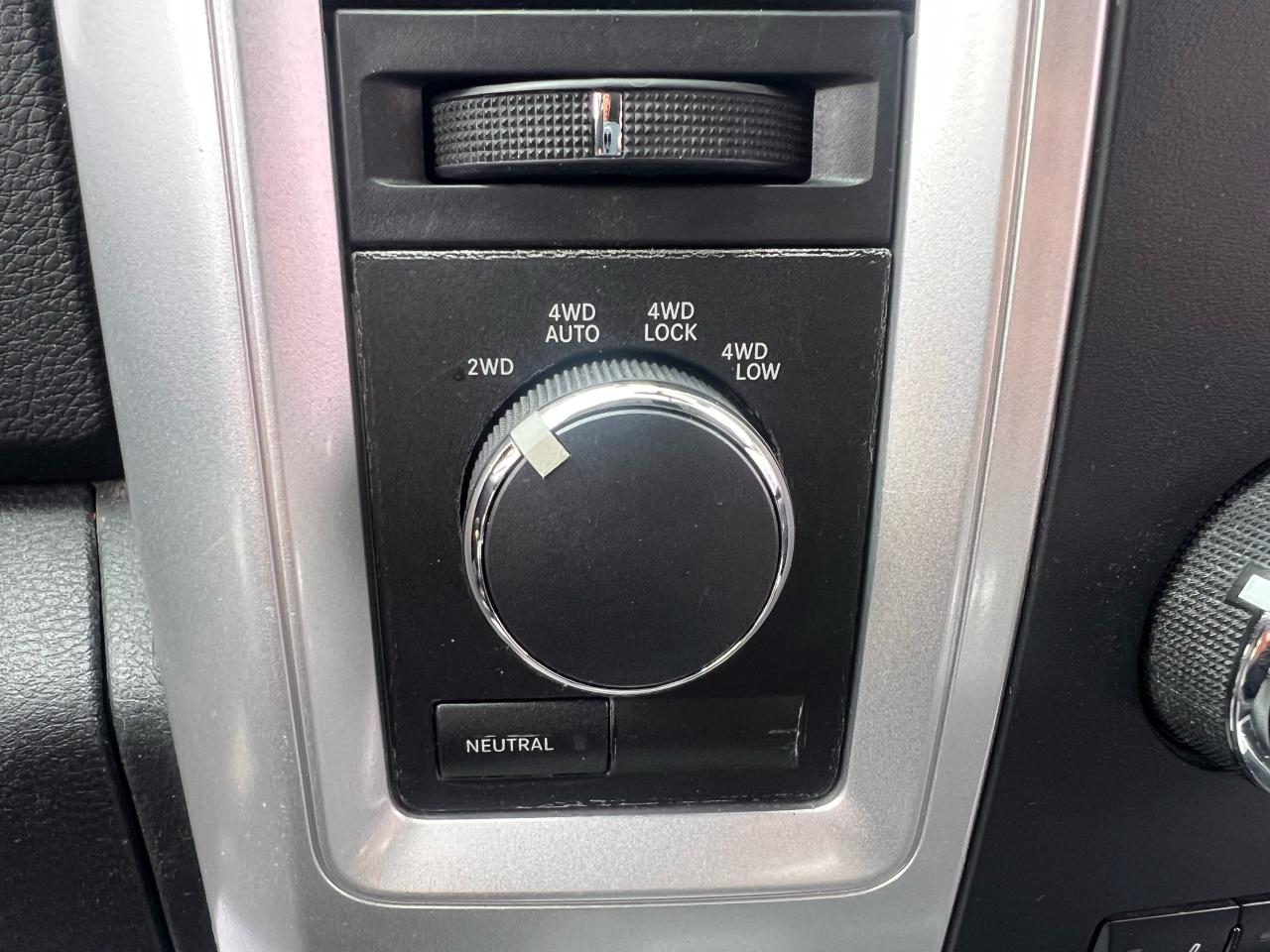 2011 RAM 1500 SPORT Photo26
