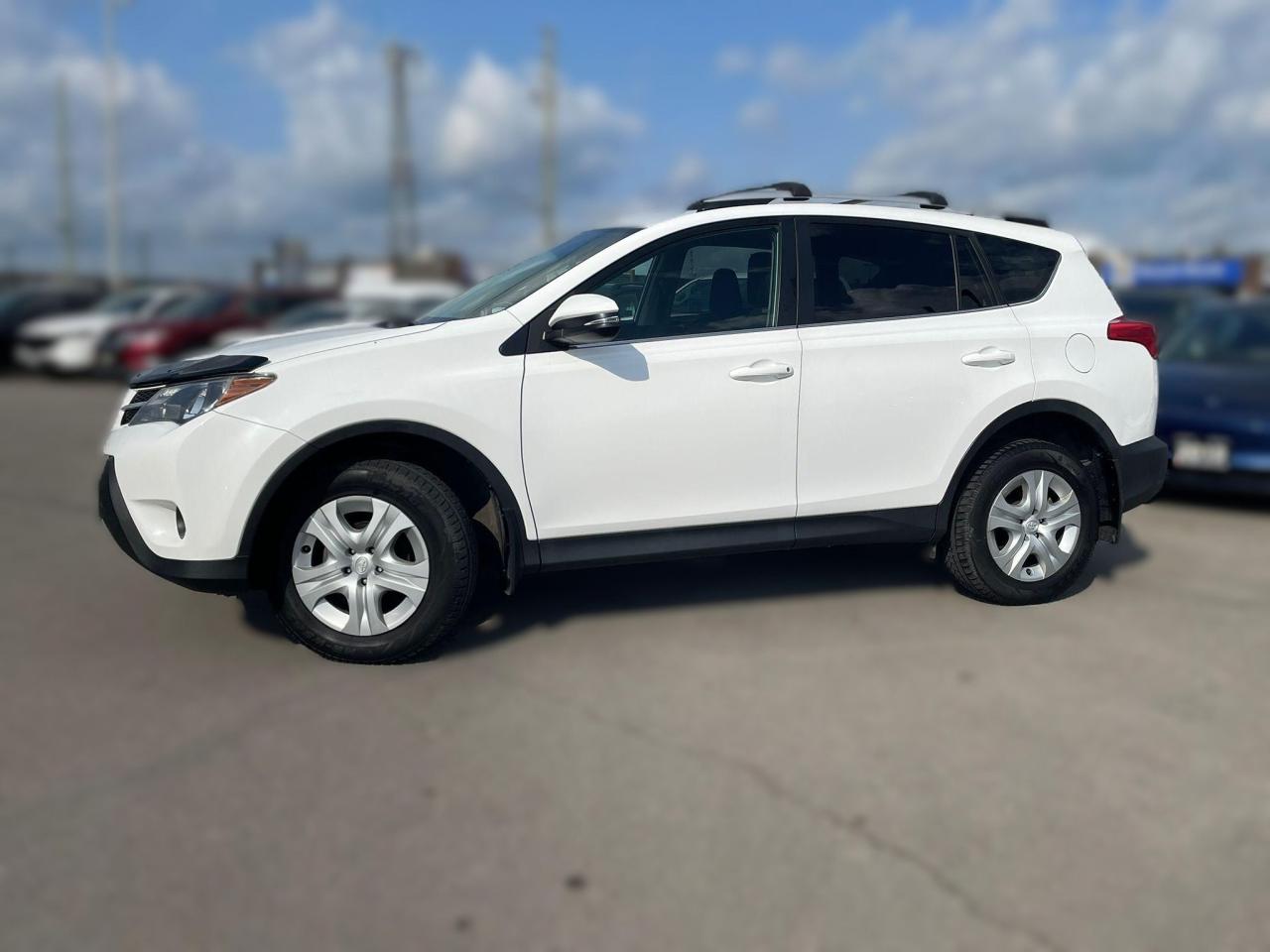 2015 Toyota RAV4 AWD LOW KM NO ACCIDENT SAFETY NEW TIRES NEW BRAKES - Photo #2