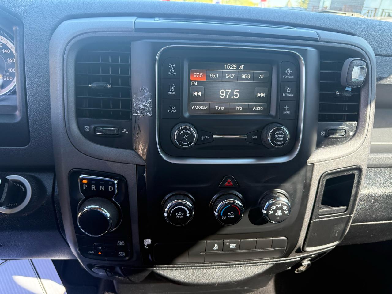 2018 RAM 1500 Express 4x4 V6 3.6L Photo
