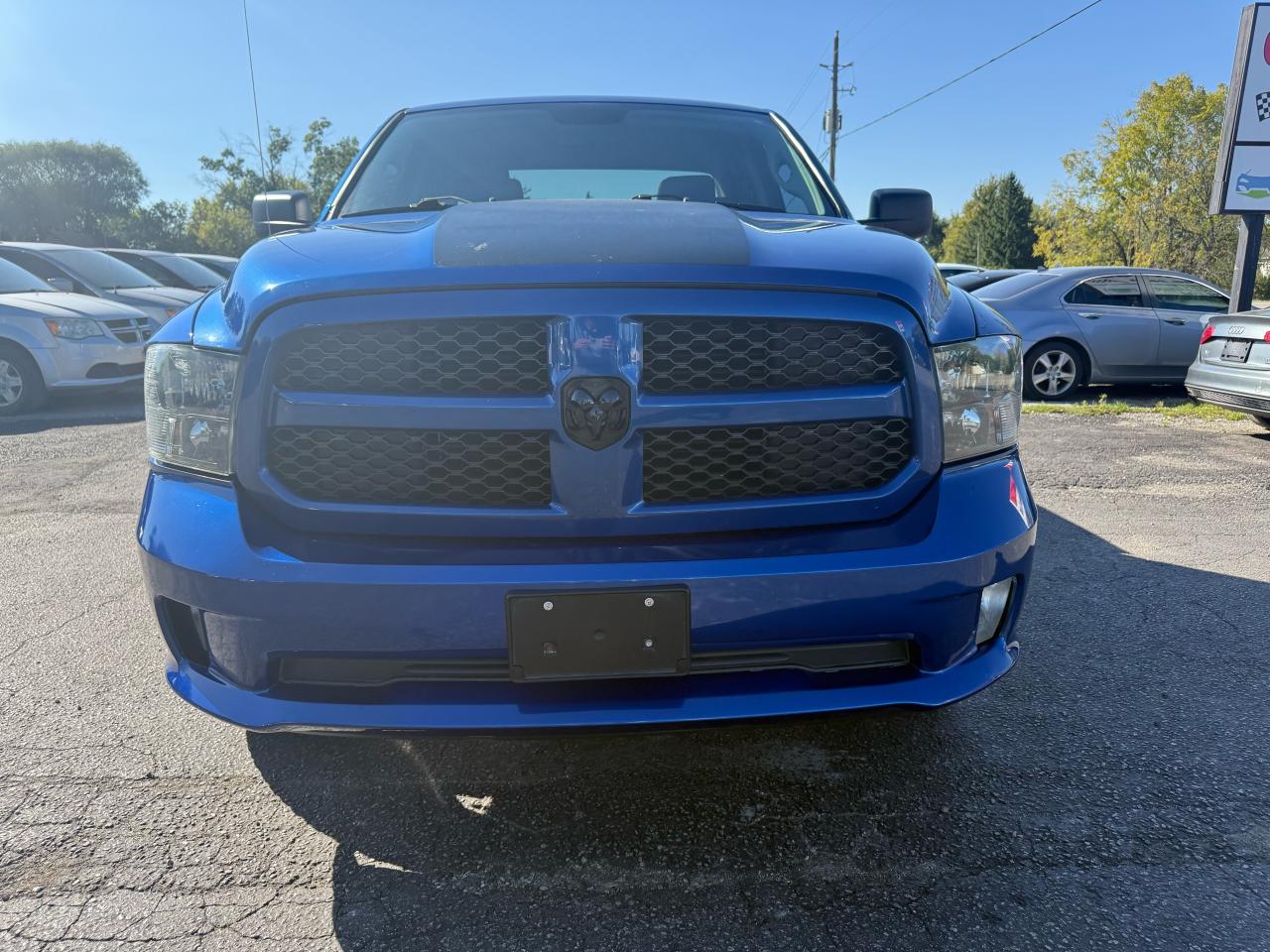 2018 RAM 1500 Express 4x4 V6 3.6L Photo8