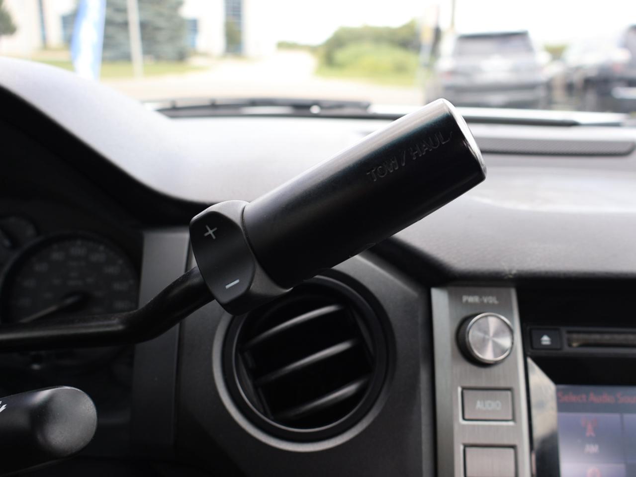 2015 Toyota Tundra SR 5.7L V8 CERTIFIED *ACCIDENT FREE*SERVICE RECORDS* CAMERA BLUETOOTH CRUISE ALLOYS - Photo #12