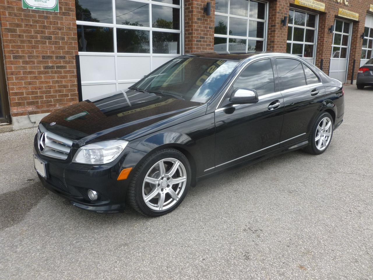 2009 Mercedes-Benz C-Class 3.0L - Photo #1