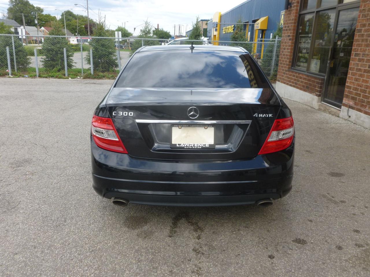 2009 Mercedes-Benz C-Class 3.0L - Photo #4