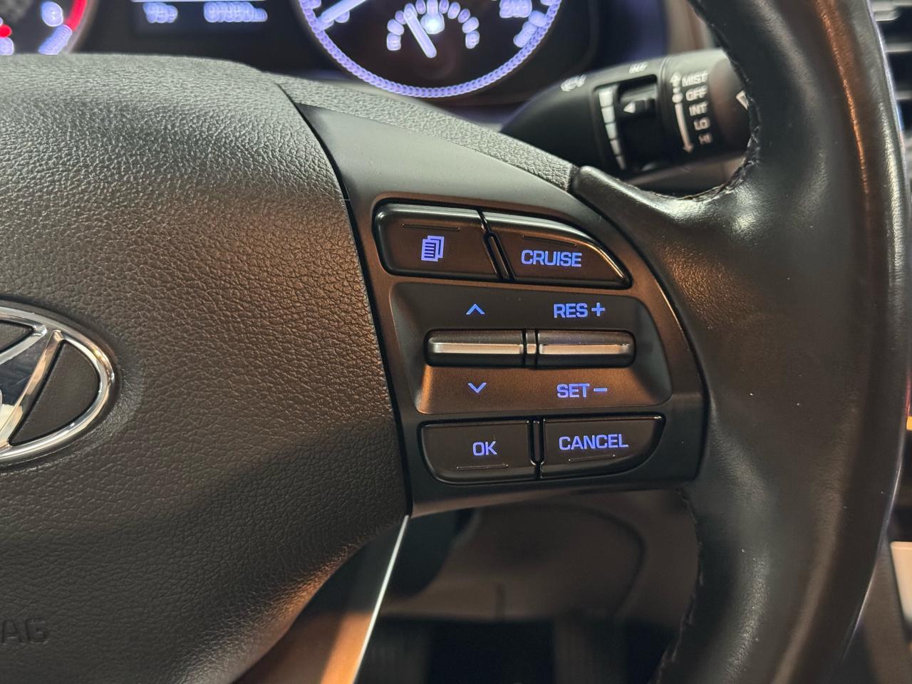 2020 Hyundai Elantra BACKUP|SUNROOF|LKA|BSM|FCW|CLEAN CARFAX| - Photo #12