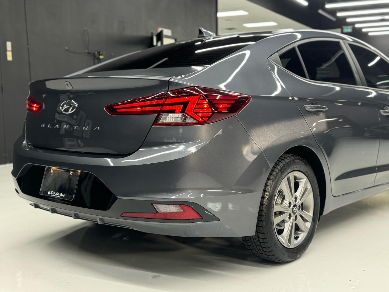2020 Hyundai Elantra BACKUP|SUNROOF|LKA|BSM|FCW|CLEAN CARFAX| - Photo #31