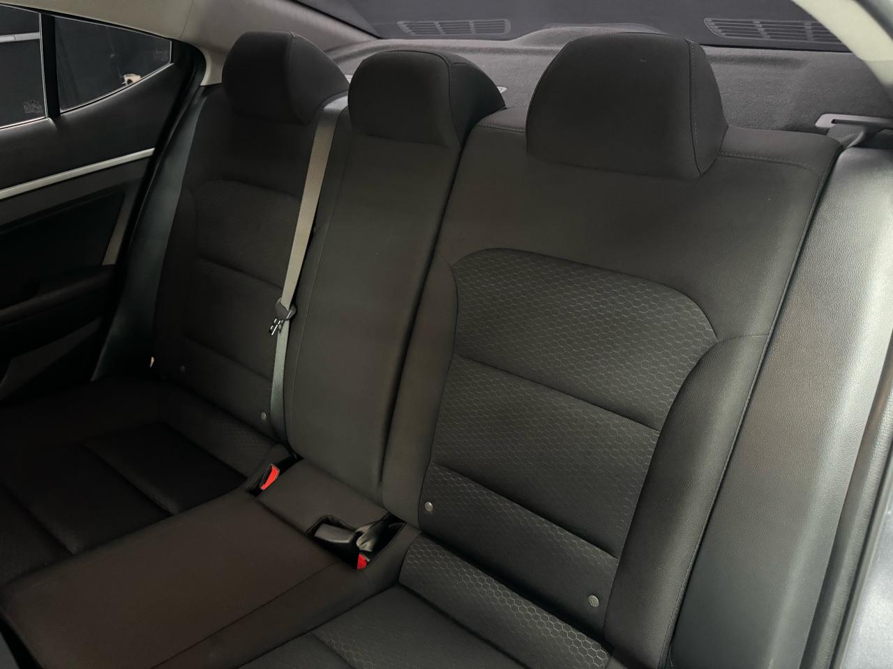 2020 Hyundai Elantra BACKUP|SUNROOF|LKA|BSM|FCW|CLEAN CARFAX| - Photo #26