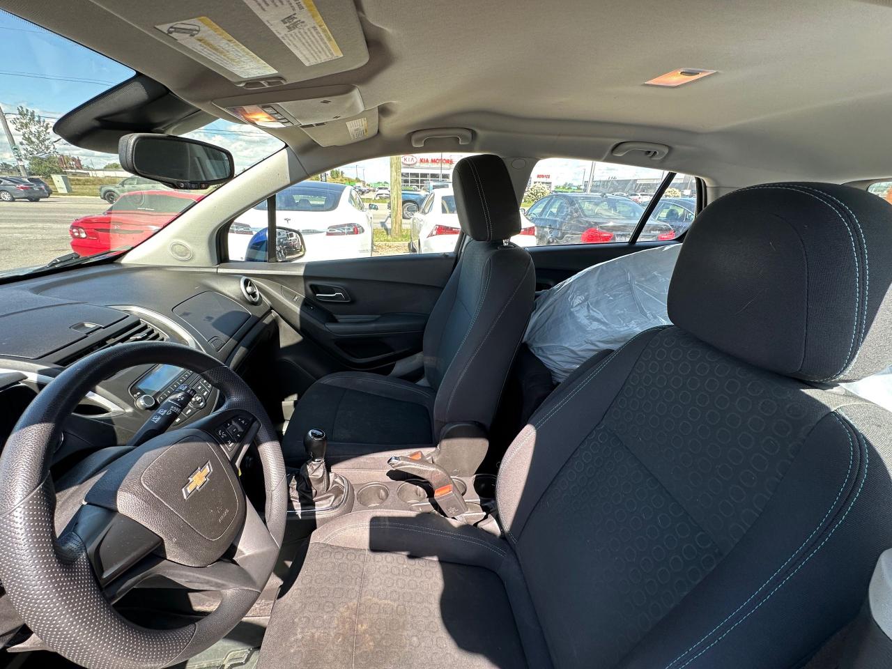 2016 Chevrolet Trax MANUAL, LS, ONLY 113KMS, ONE OWNER, NO ACCIDENTS - Photo #11