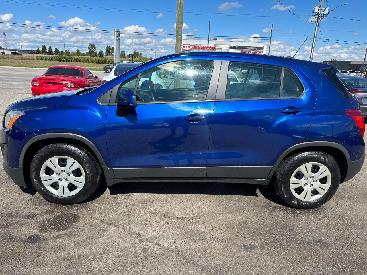 2016 Chevrolet Trax MANUAL, LS, ONLY 113KMS, ONE OWNER, NO ACCIDENTS - Photo #2