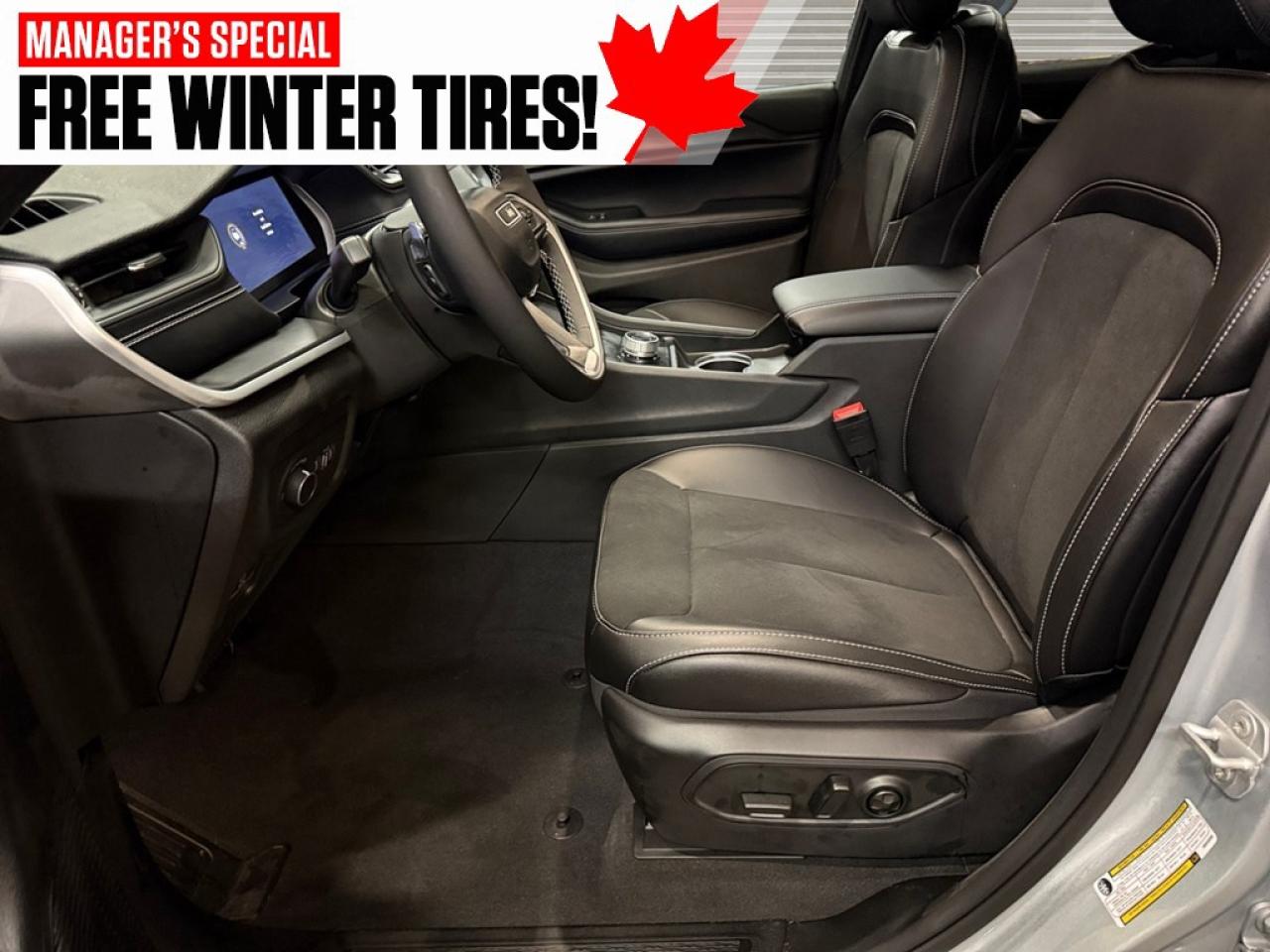 2024 Jeep Grand Cherokee LAREDO 4x4 Photo