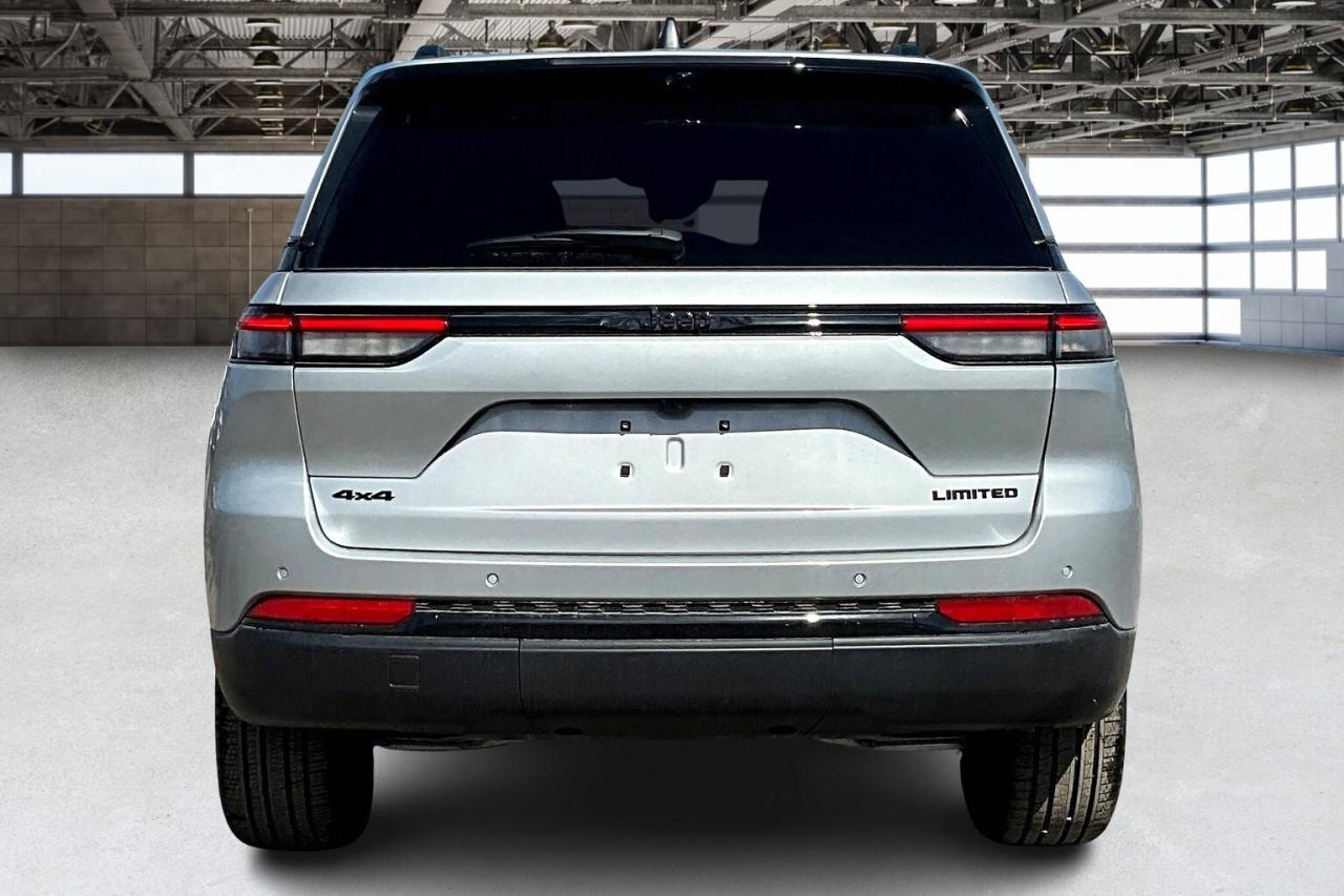 2025 Jeep Grand Cherokee LIMITED | Black App Pkg | Pano Roof | LuxTech 2 Photo