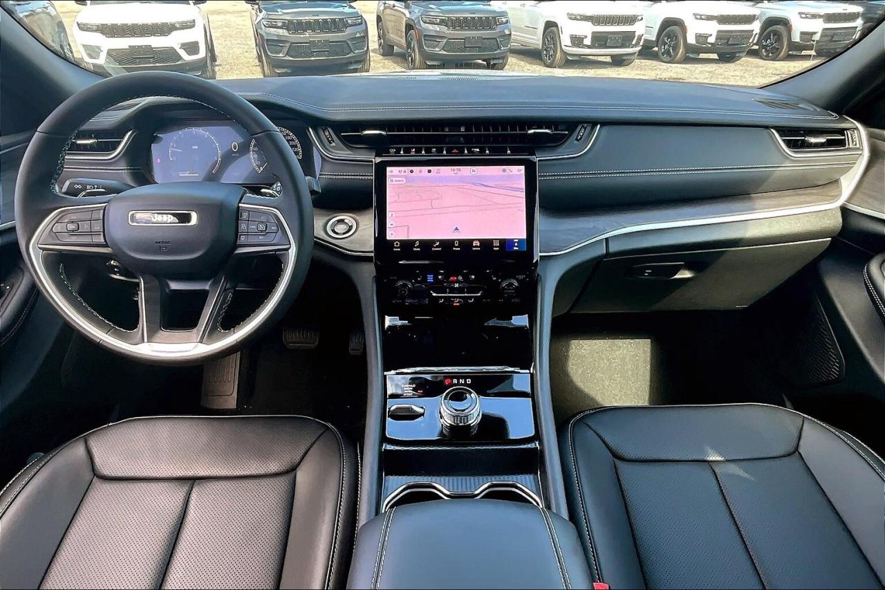 2025 Jeep Grand Cherokee LIMITED | Black App Pkg | Pano Roof | LuxTech 2 Photo