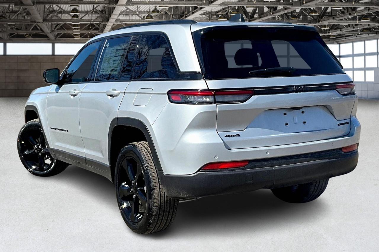 2025 Jeep Grand Cherokee LIMITED | Black App Pkg | Pano Roof | LuxTech 2 Photo2