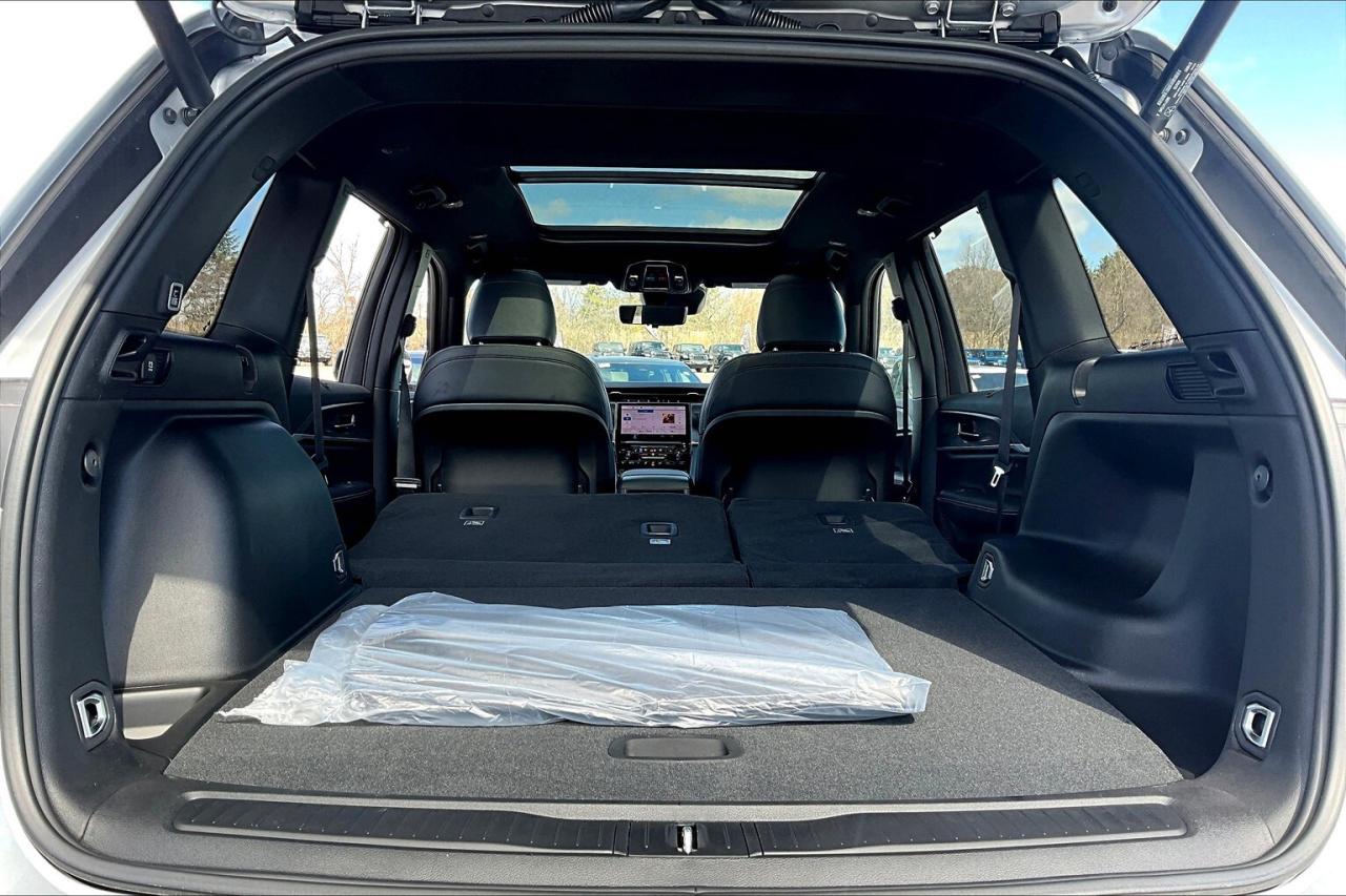 2025 Jeep Grand Cherokee LIMITED | Black App Pkg | Pano Roof | LuxTech 2 Photo