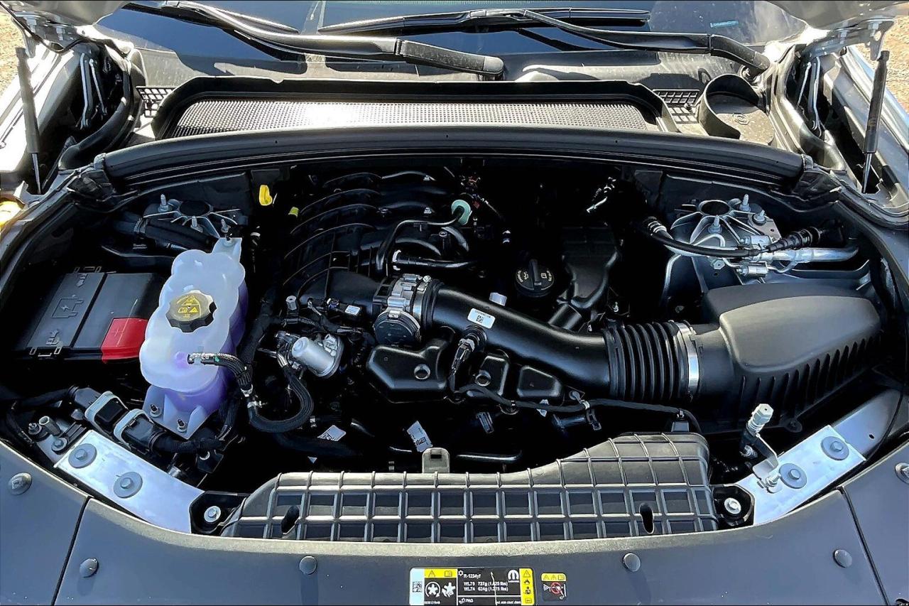 2025 Jeep Grand Cherokee LIMITED | Black App Pkg | Pano Roof | LuxTech 2 Photo