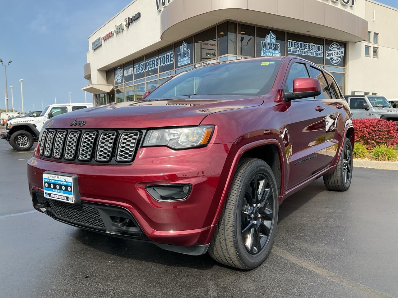 Used 2021 Jeep Grand Cherokee NAV / HTD SEATS & WHEEL / RMT START / PWR LIFTGATE for sale in Windsor, ON