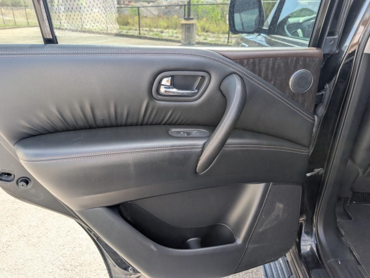 2023 Nissan Armada Platinum  **CAPTAIN CHAIRS** Photo