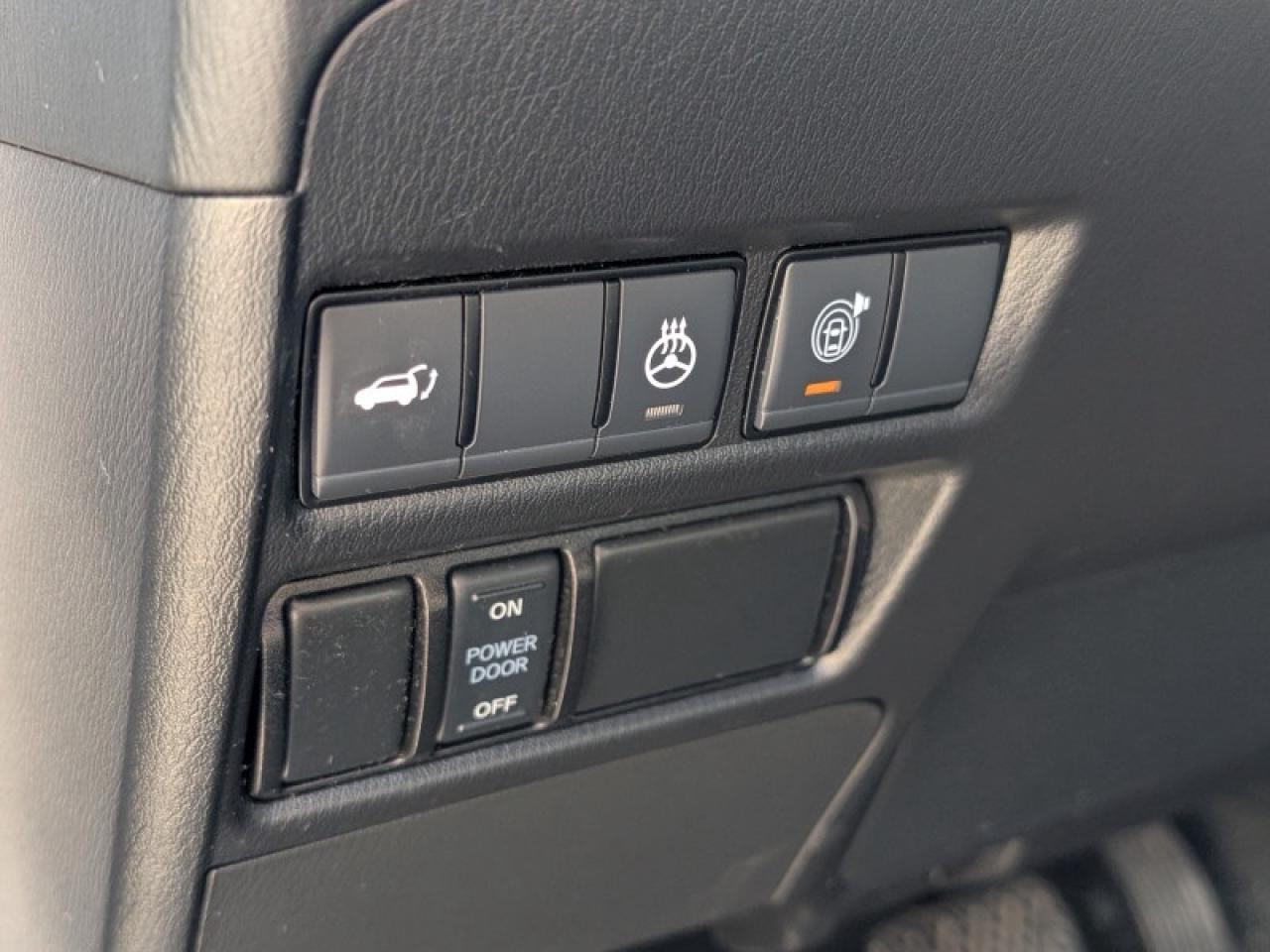 2023 Nissan Armada Platinum  **CAPTAIN CHAIRS** Photo