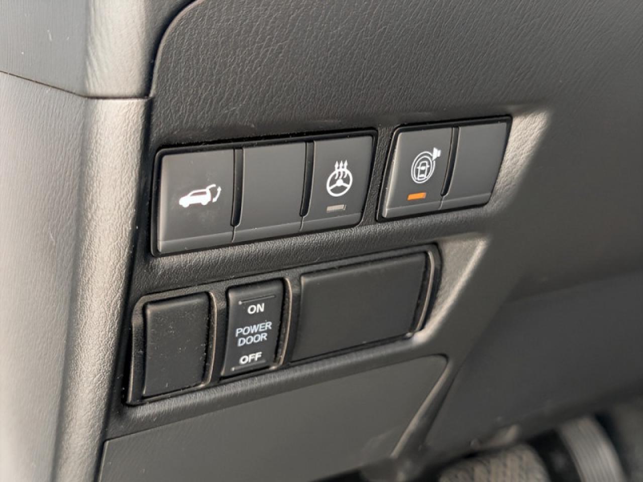 2023 Nissan Armada Platinum  **CAPTAIN CHAIRS** Photo