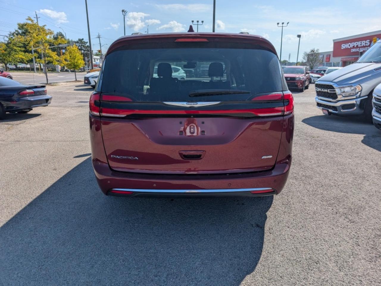 2021 Chrysler Pacifica Touring  *AWD SAFETY-TECH* Photo