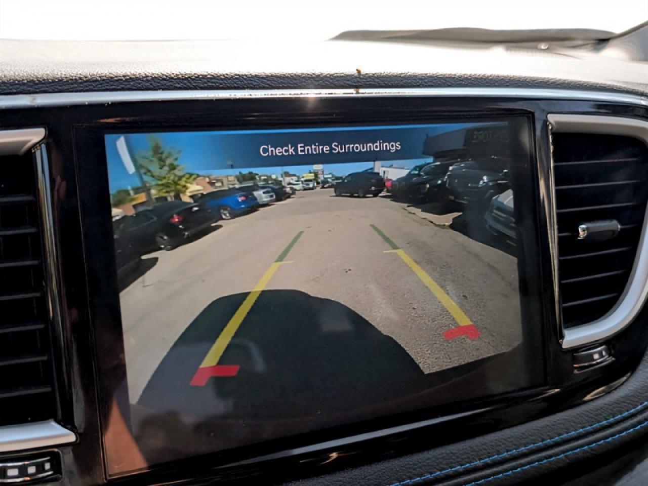 2021 Chrysler Pacifica Touring  *AWD SAFETY-TECH* Photo