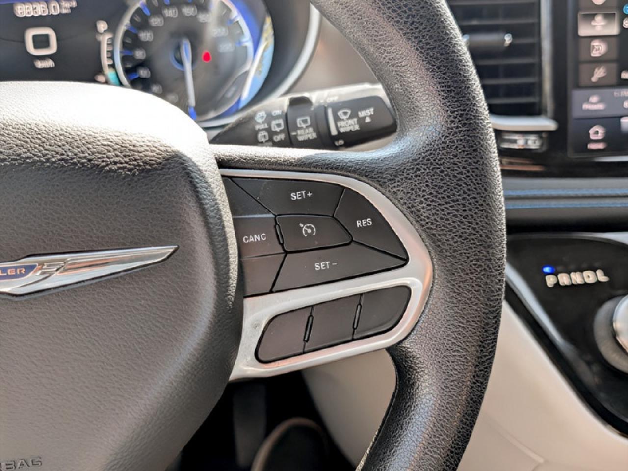 2021 Chrysler Pacifica Touring  *AWD SAFETY-TECH* Photo