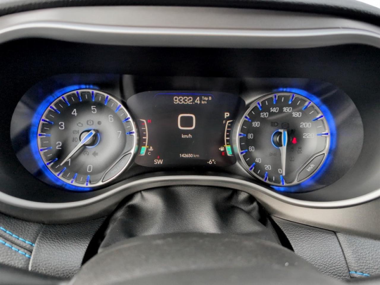 2021 Chrysler Pacifica Touring  *AWD SAFETY-TECH* Photo