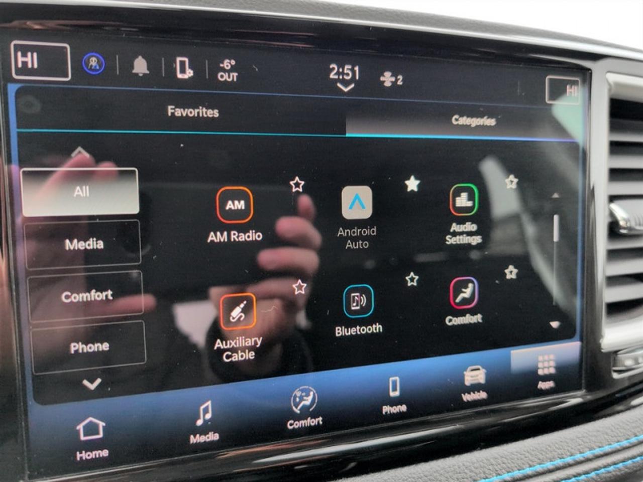 2021 Chrysler Pacifica Touring  *AWD SAFETY-TECH* Photo