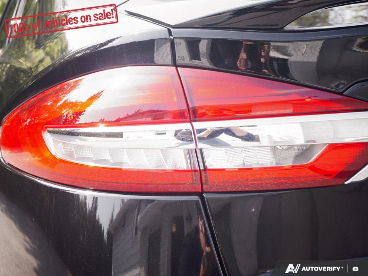 2020 Ford Fusion SE Photo