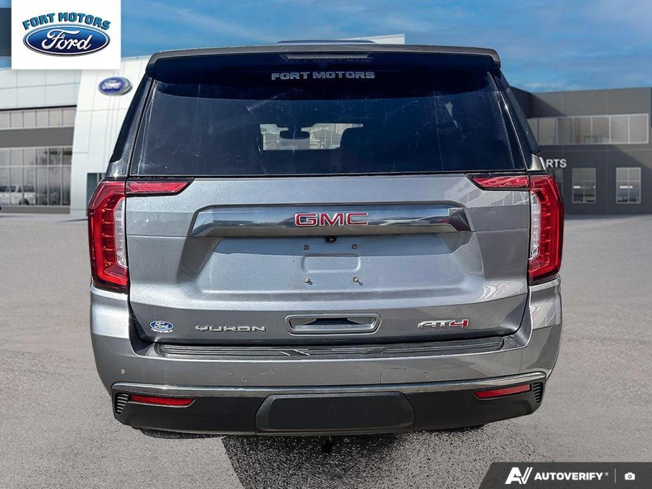 2022 GMC Yukon XL AT4 Photo4