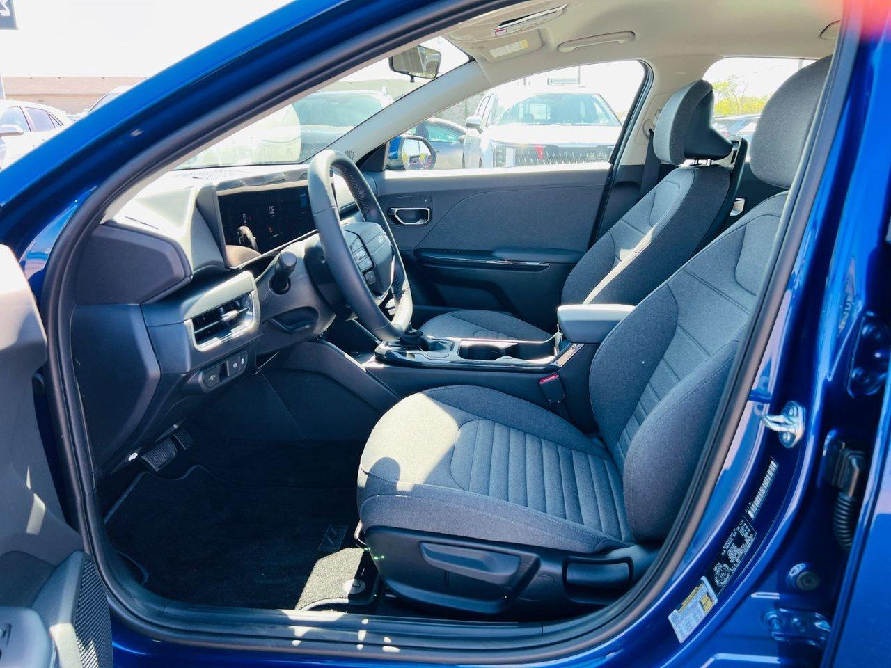 2025 Kia K4 EX Photo