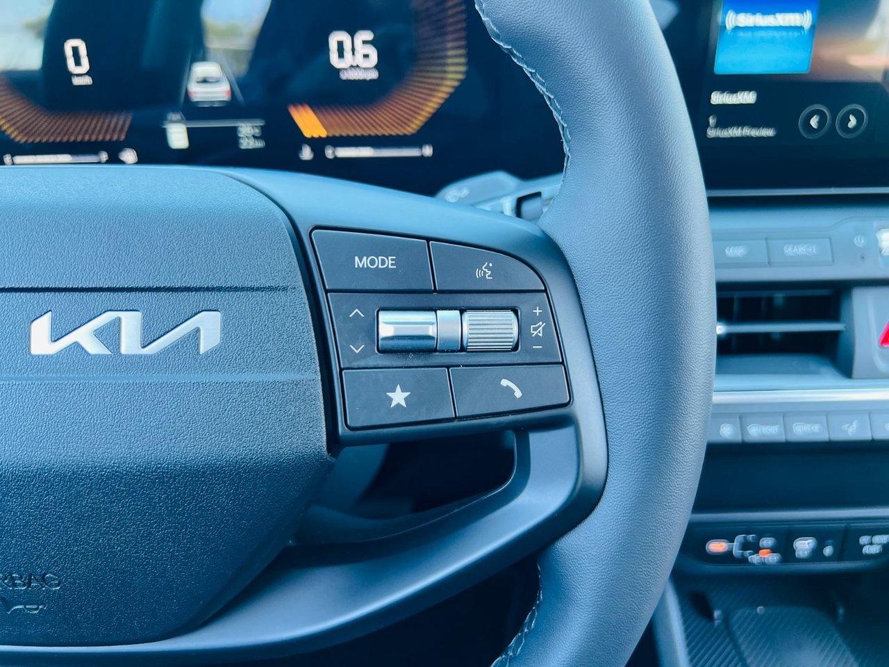 2025 Kia K4 EX Photo