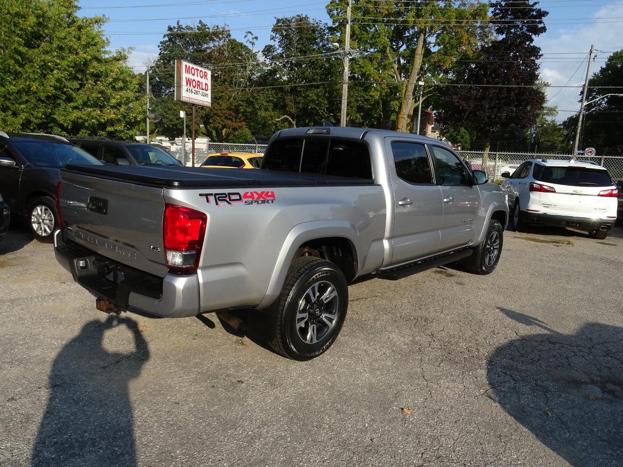 2016 Toyota Tacoma SR5 - Photo #6