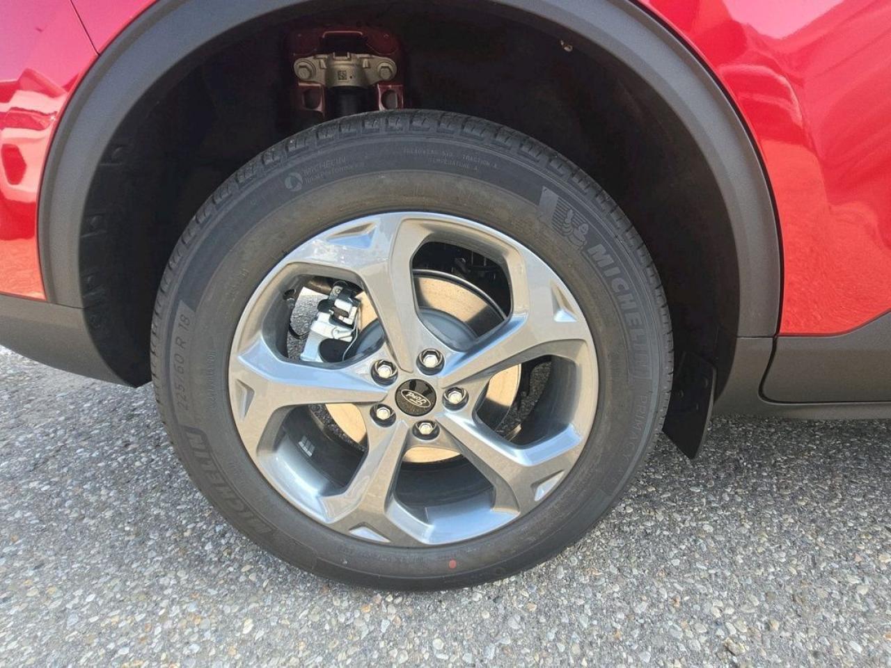 2025 Ford Escape ST-Line Photo4